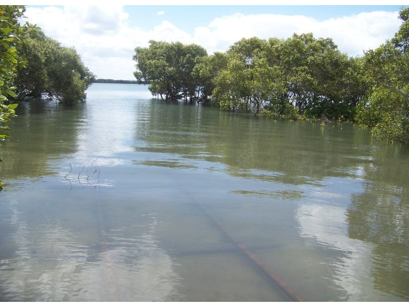 74 Charles Terrace, Macleay Island QLD 4184