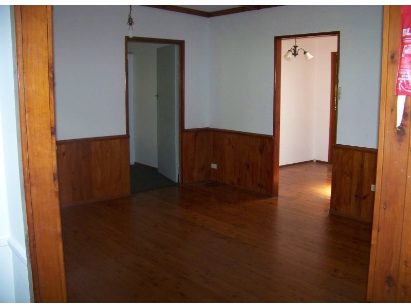 74 Charles Terrace, Macleay Island QLD 4184