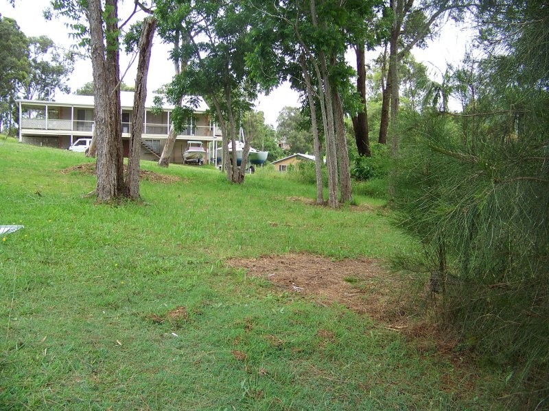 52 MELALEUCA DR, Lamb Island QLD 4184