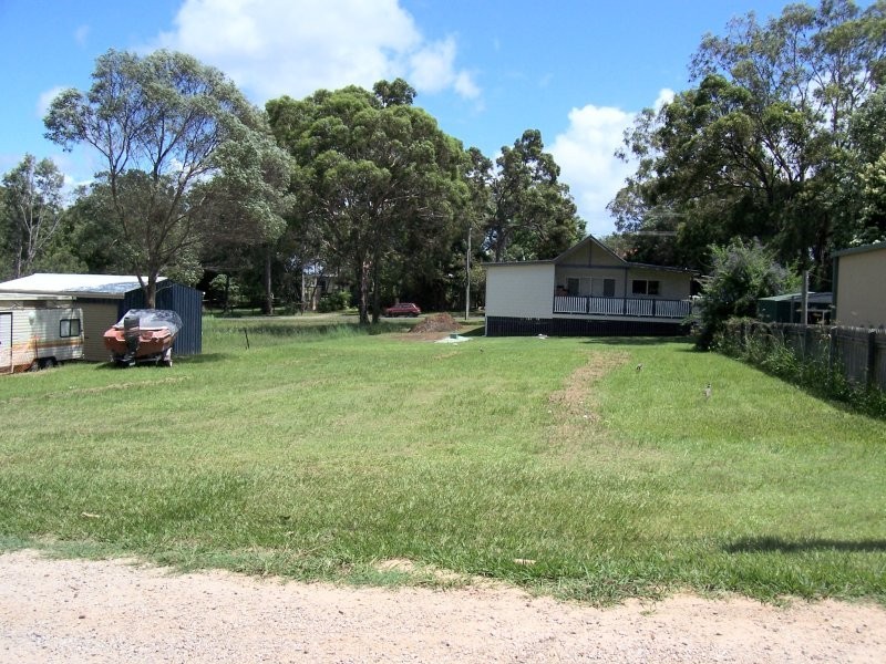 65 SCOTTS RD, Macleay Island QLD 4184