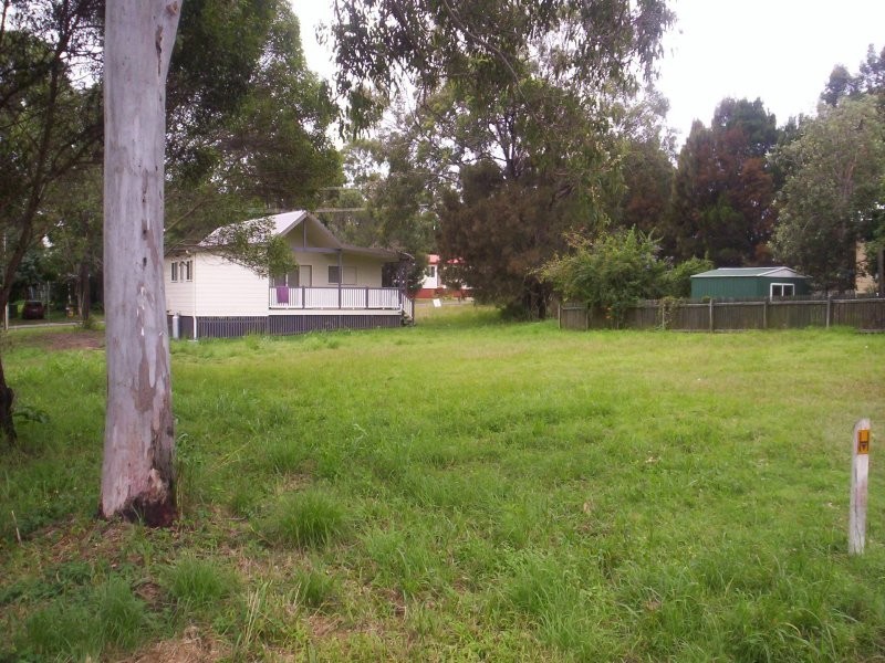 65 SCOTTS RD, Macleay Island QLD 4184