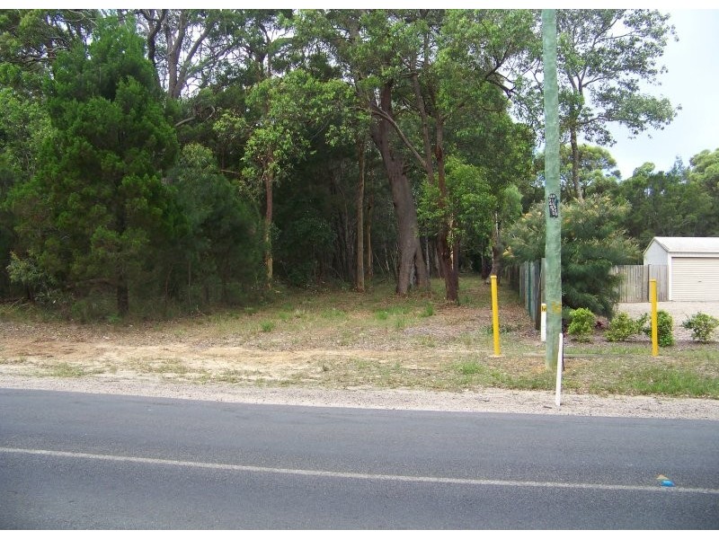 298 High Central Rd, Macleay Island QLD 4184