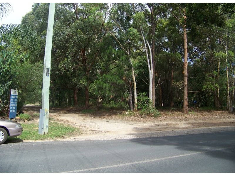 298 High Central Rd, Macleay Island QLD 4184