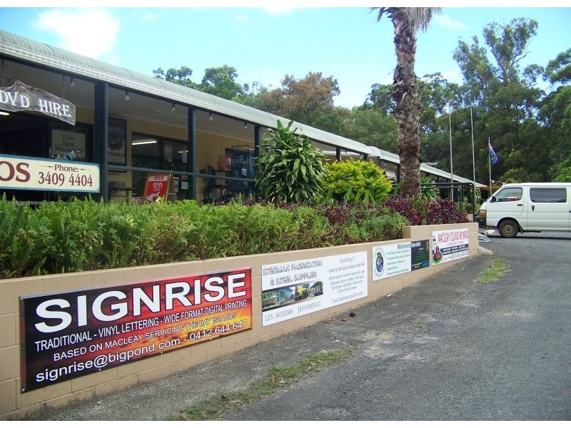 298 High Central Rd, Macleay Island QLD 4184