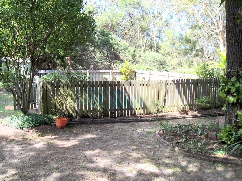 19 BARRAMUNDI ST, Macleay Island QLD 4184