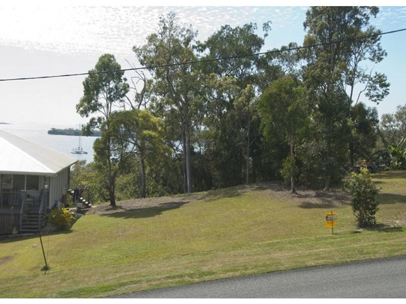 54 Timothy Street, Macleay Island QLD 4184