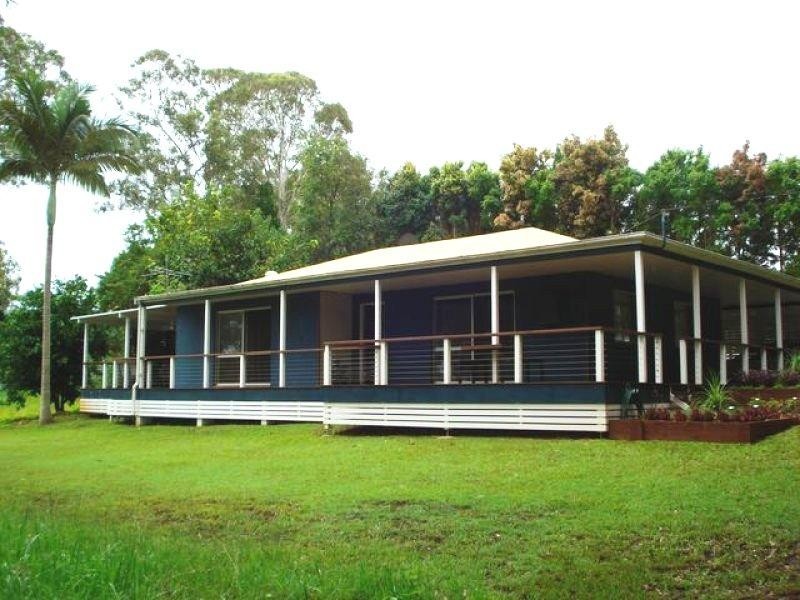 35 Tina av, Lamb Island QLD 4184
