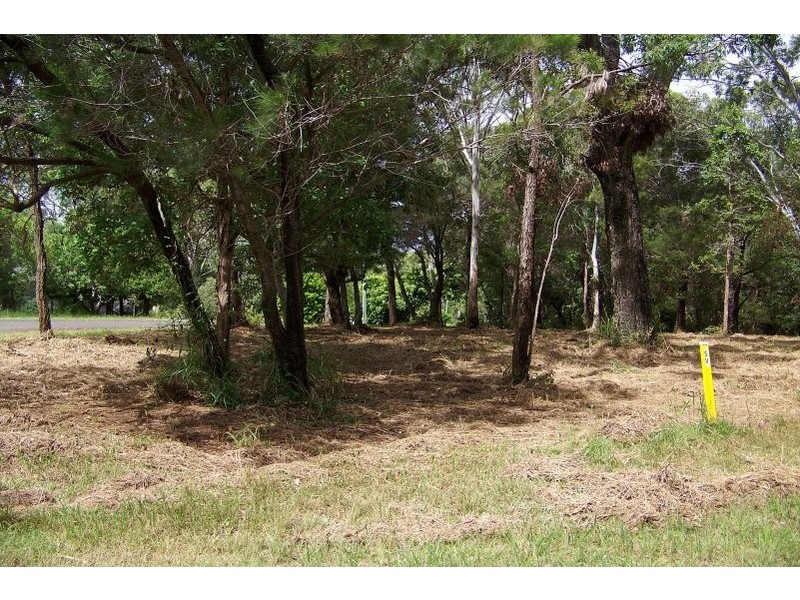 33 BRUCE st, Lamb Island QLD 4184