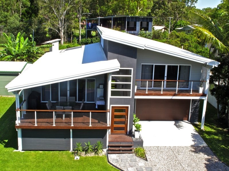 15 KIM CRESCENT, Macleay Island QLD 4184