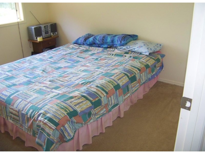 8 Alexander Street, Macleay Island QLD 4184