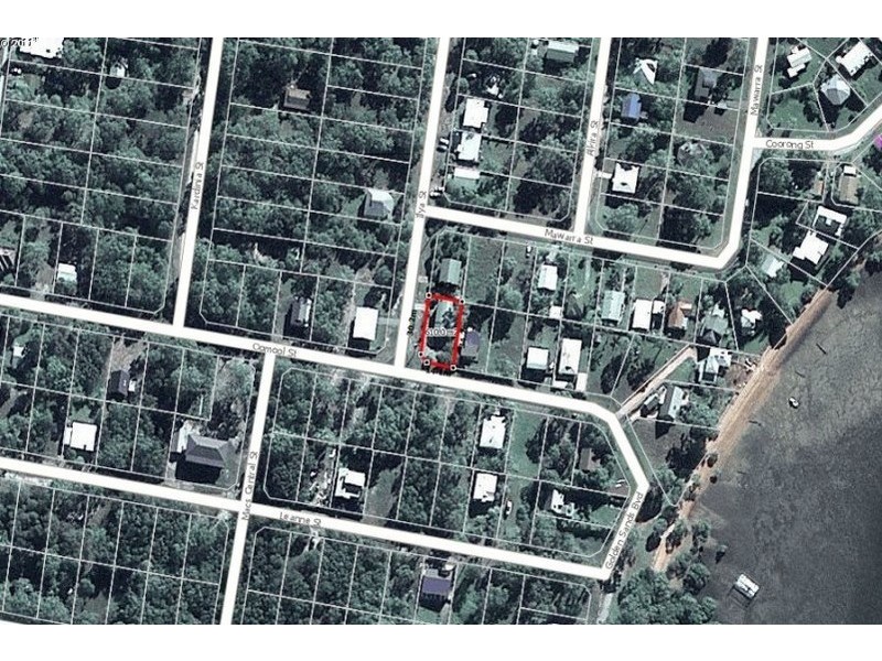 21 Oomool St, Macleay Island QLD 4184