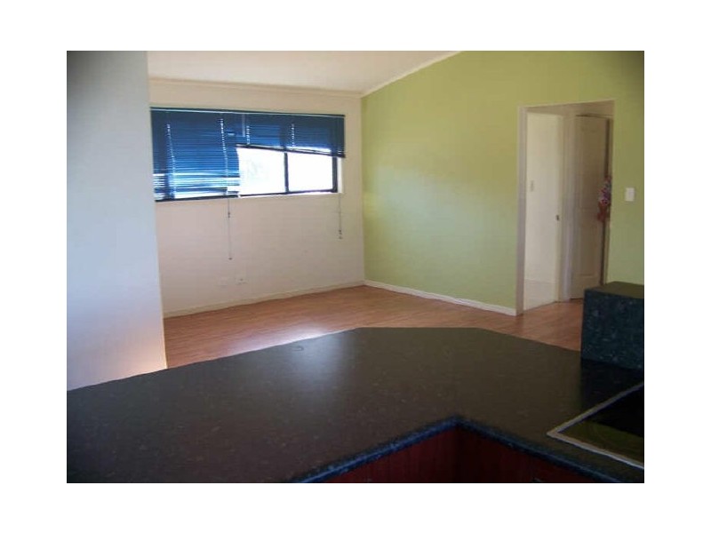 21 Oomool St, Macleay Island QLD 4184