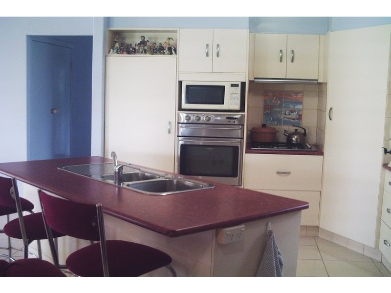 14 WHITING ST, Macleay Island QLD 4184