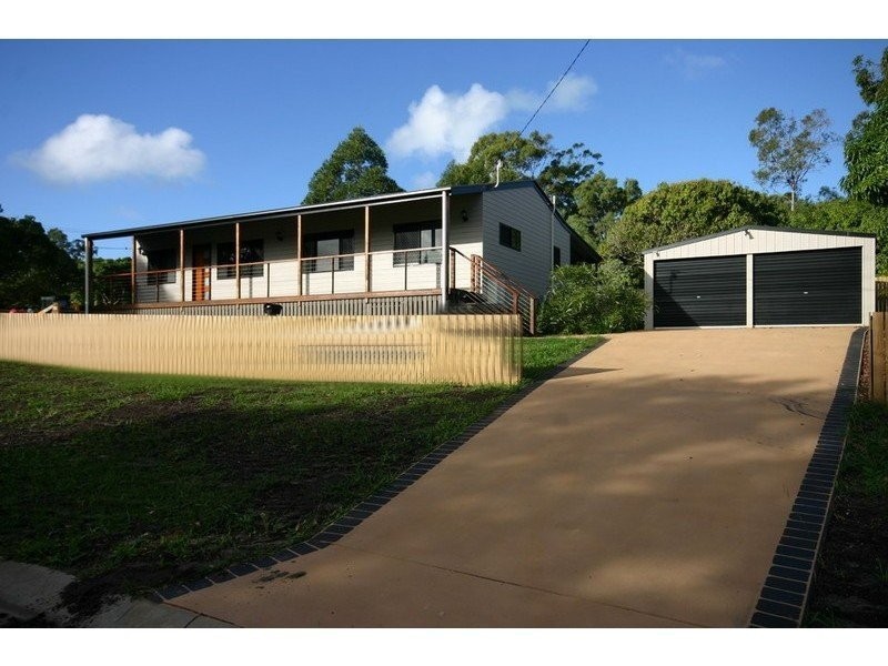 2 Duncan St, Macleay Island QLD 4184