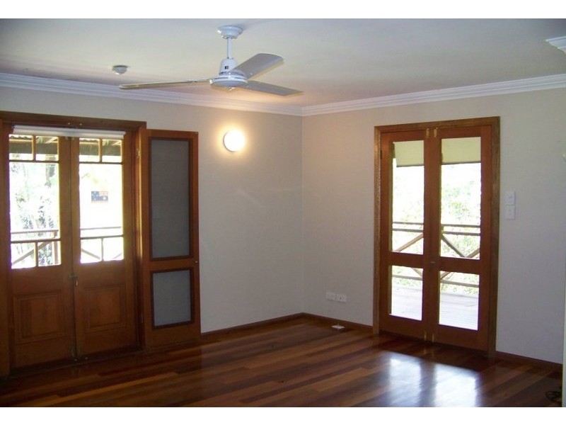 12 Bruce, Lamb Island QLD 4184