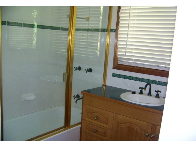 12 Bruce, Lamb Island QLD 4184