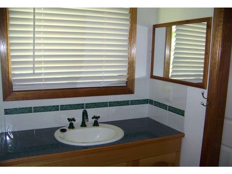 12 Bruce, Lamb Island QLD 4184