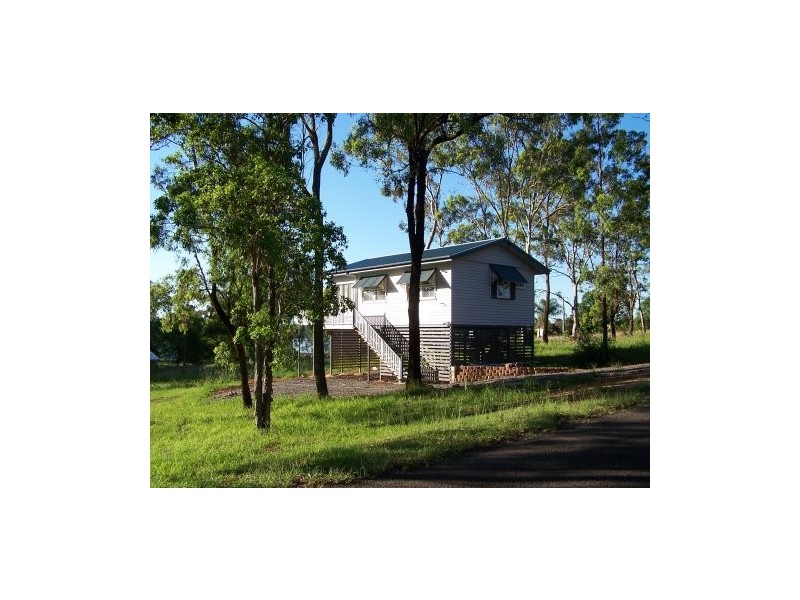 35 LUCAS dr, Lamb Island QLD 4184