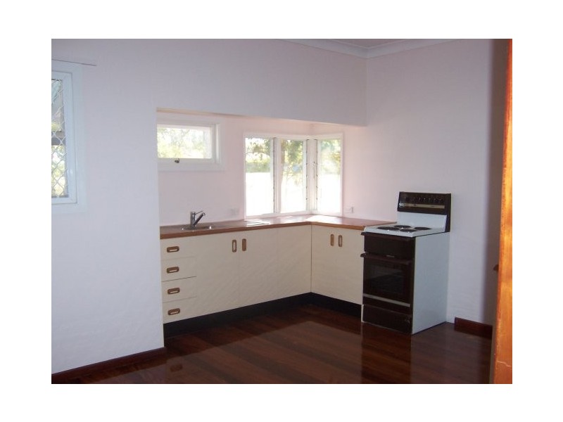 35 LUCAS dr, Lamb Island QLD 4184