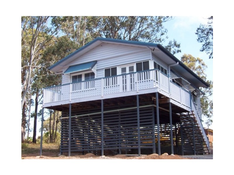 35 LUCAS dr, Lamb Island QLD 4184