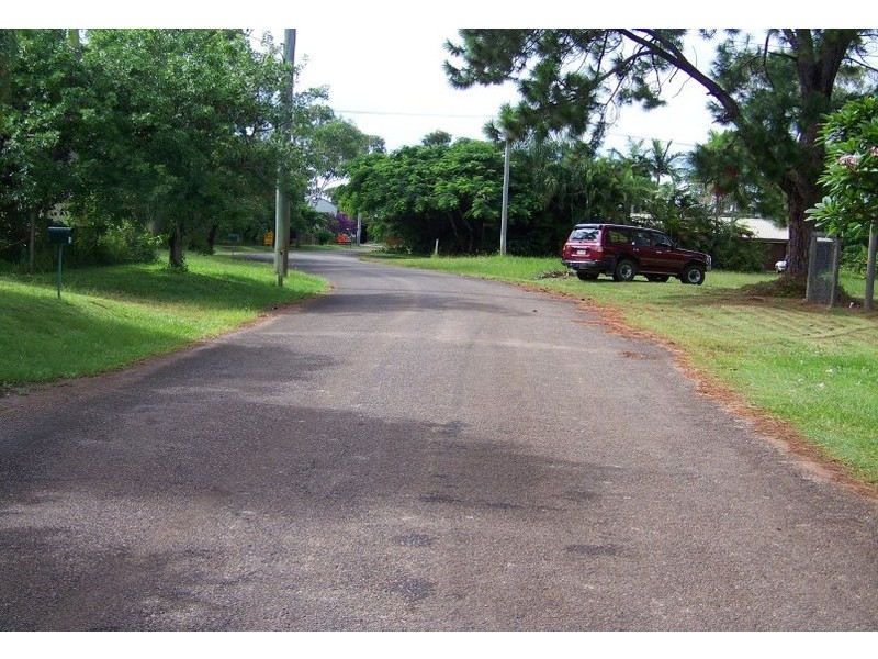 21 LEONIE cres, Lamb Island QLD 4184