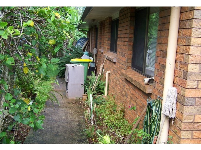 21 LEONIE cres, Lamb Island QLD 4184