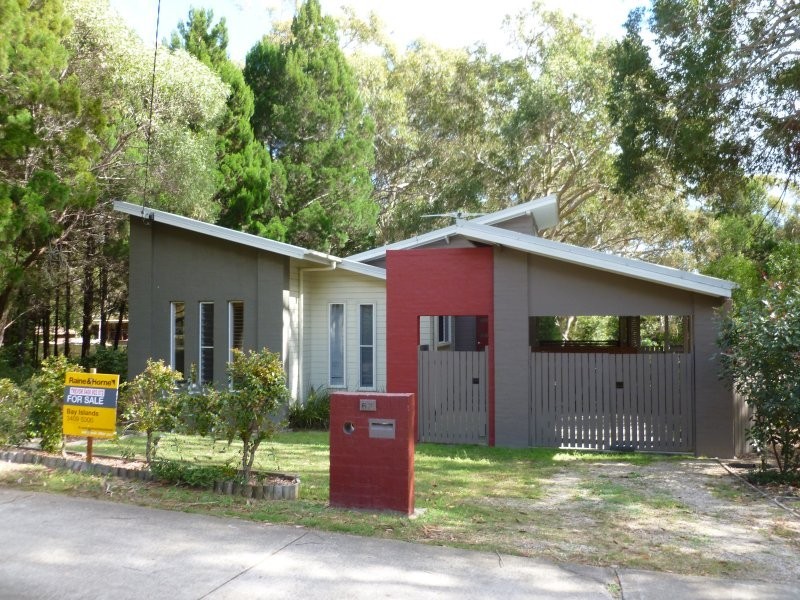 63 KATE STREET, Macleay Island QLD 4184