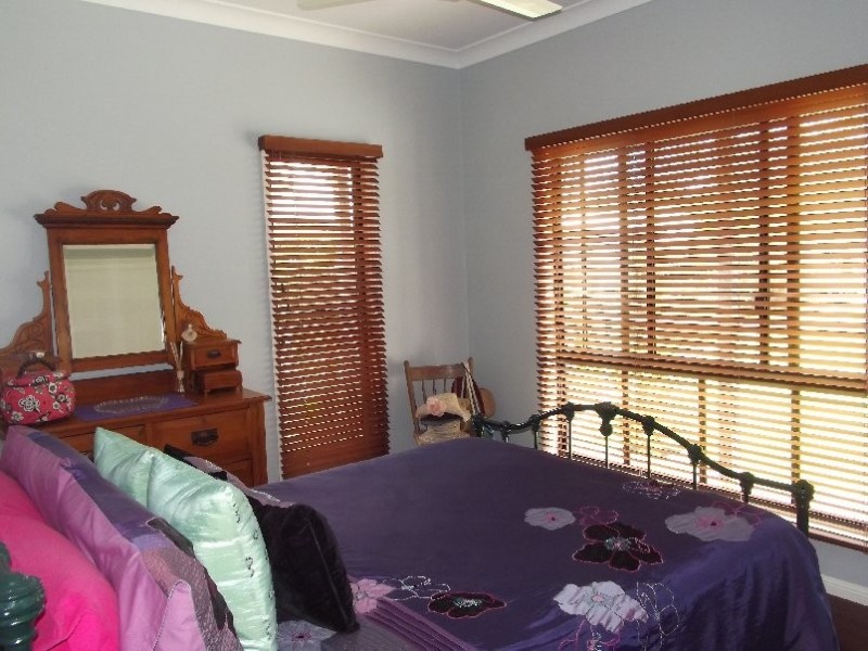 8 Alawa Street, Macleay Island QLD 4184