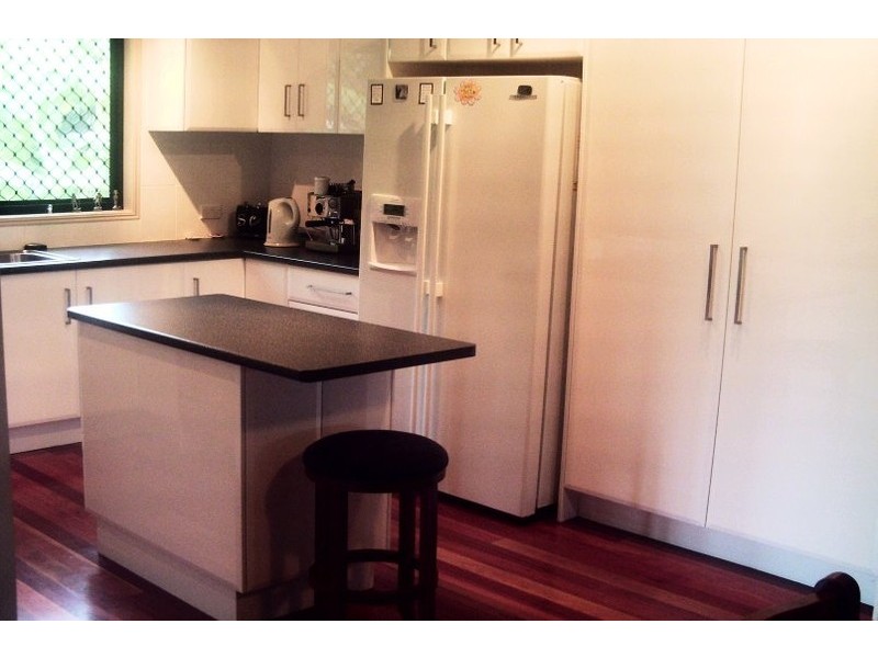 27-29 Sentosa Terrace, Macleay Island QLD 4184