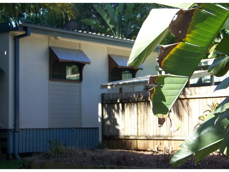 55 Francis Rd, Macleay Island QLD 4184
