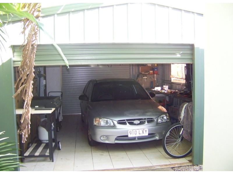 55 Francis Rd, Macleay Island QLD 4184