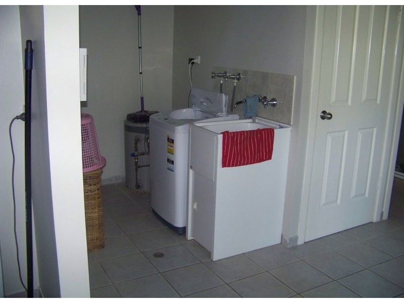 55 Francis Rd, Macleay Island QLD 4184