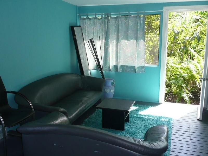 9 LEONIE cres, Lamb Island QLD 4184