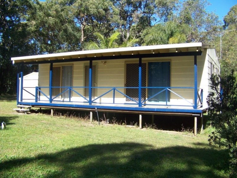 4 Dove Street, Macleay Island QLD 4184