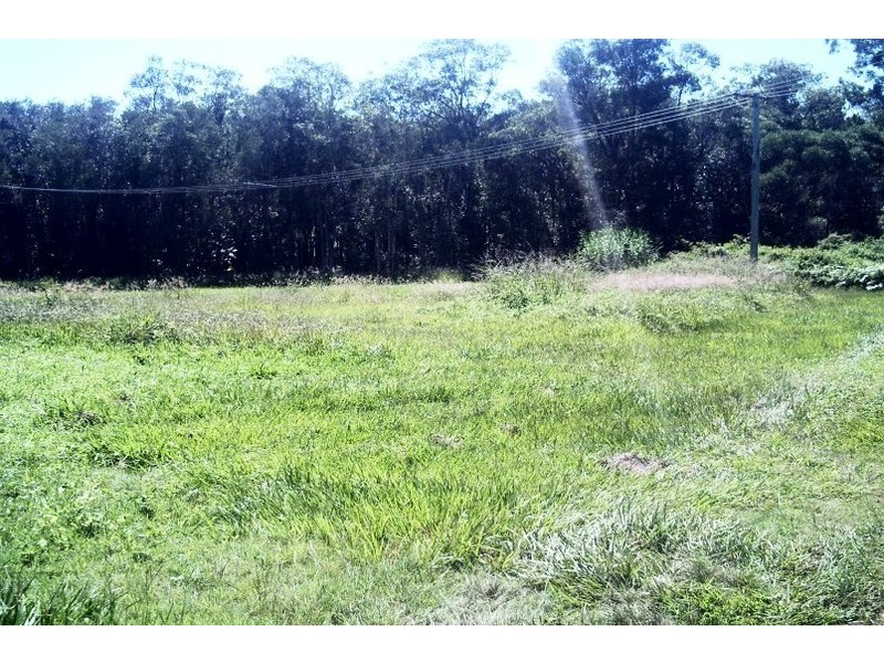 3 Lake Street, Macleay Island QLD 4184