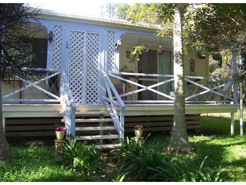 160 High Central Rd, Macleay Island QLD 4184