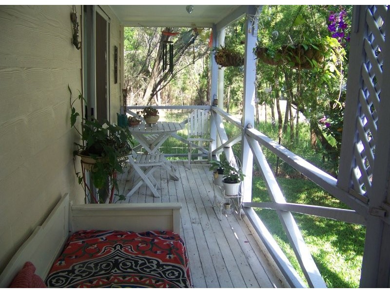 160 High Central Rd, Macleay Island QLD 4184