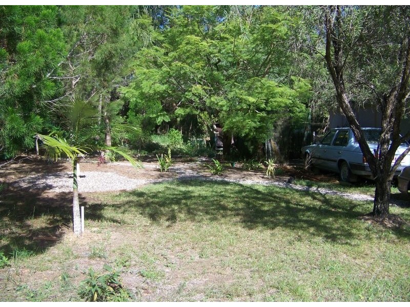 160 High Central Rd, Macleay Island QLD 4184