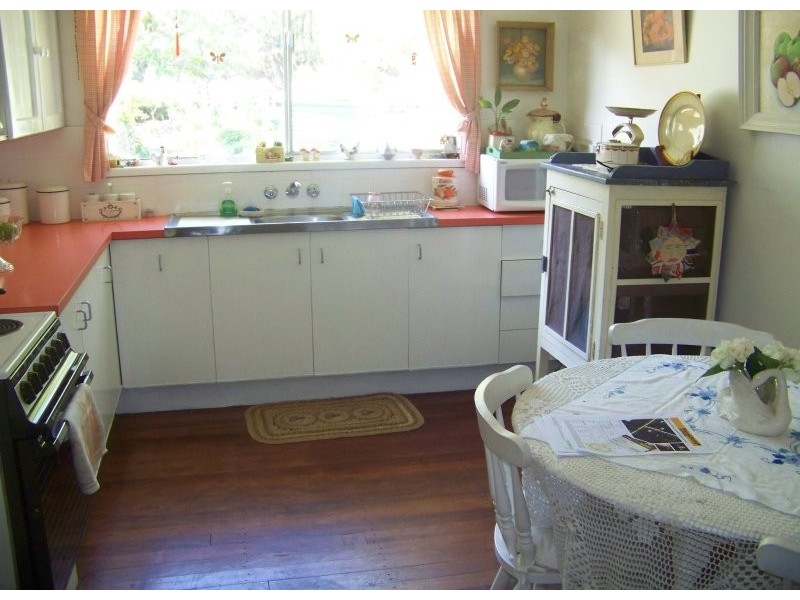 160 High Central Rd, Macleay Island QLD 4184