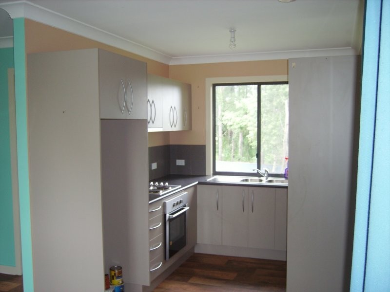 18 Cooee Crescent, Macleay Island QLD 4184