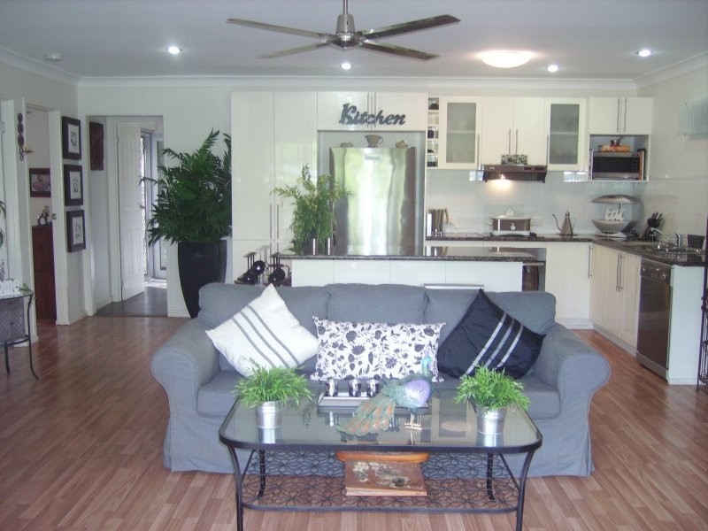 141 High Central Road, Macleay Island QLD 4184