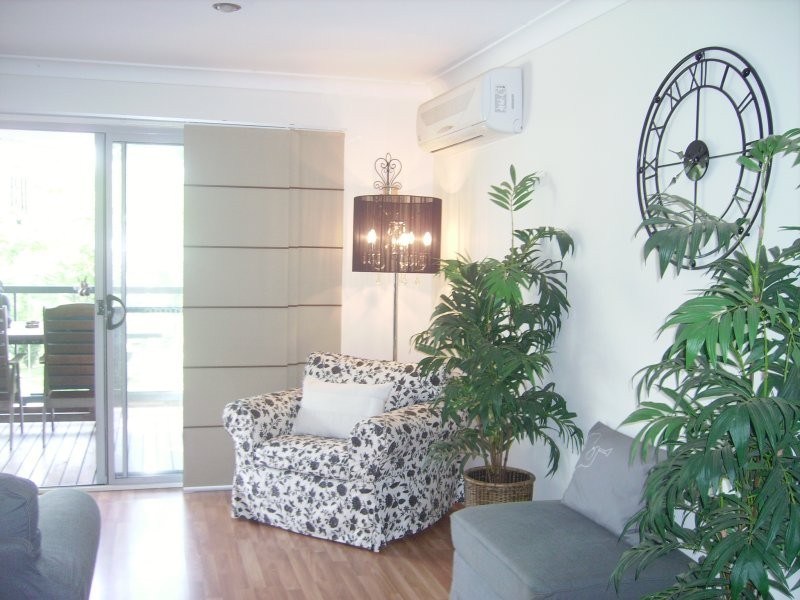 141 High Central Road, Macleay Island QLD 4184