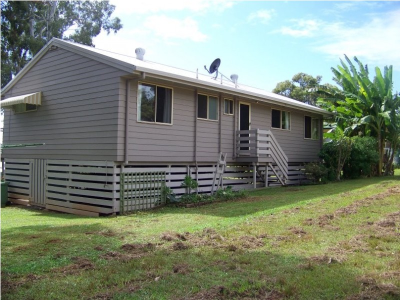13 Shelly cres, Lamb Island QLD 4184