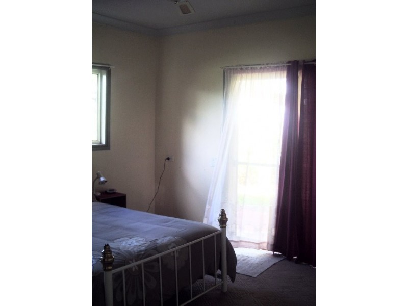 34 Noyes Parade, Karragarra Island QLD 4184