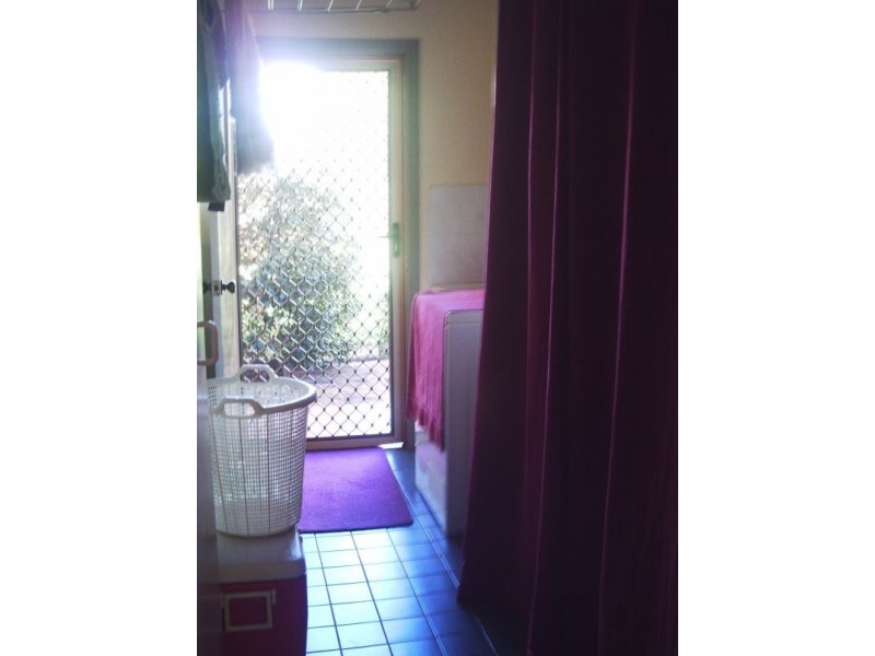 34 Noyes Parade, Karragarra Island QLD 4184