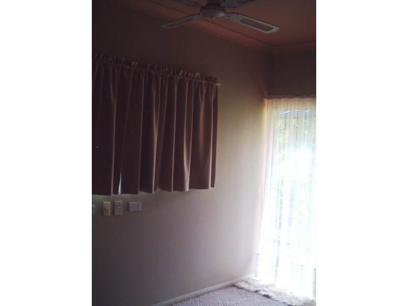 34 Noyes Parade, Karragarra Island QLD 4184