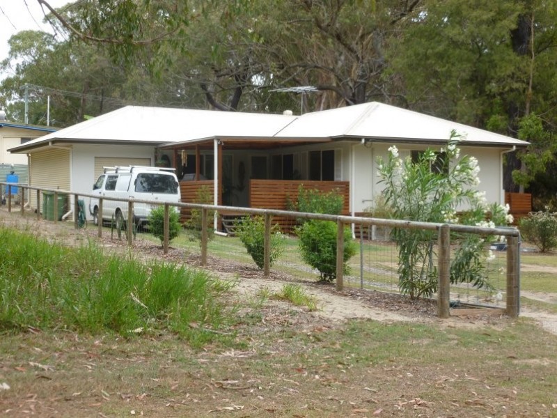 12 TUKKERI STREET, Macleay Island QLD 4184