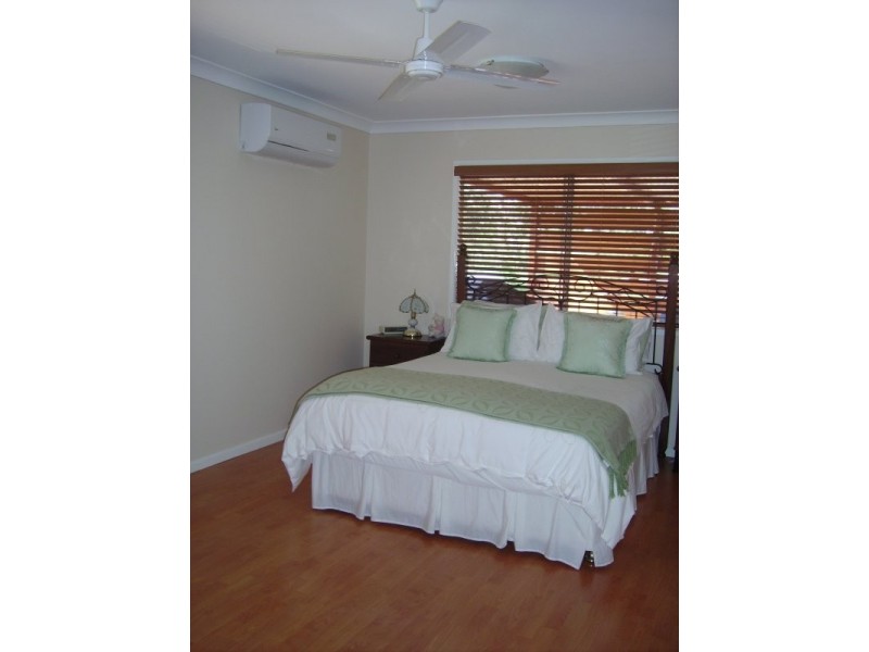 12 TUKKERI STREET, Macleay Island QLD 4184