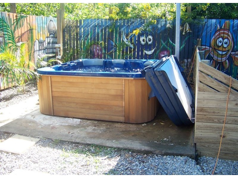 35 Ashton Street, Macleay Island QLD 4184