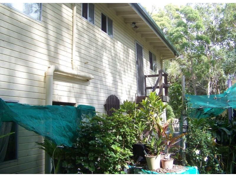 7 Noondo Street, Macleay Island QLD 4184